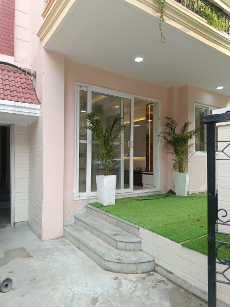  Parking, m2k-symphony-floors 3 Bedroom 1450 Sq.Ft. Builder Floor In Sector 51 Gurgaon 8849043