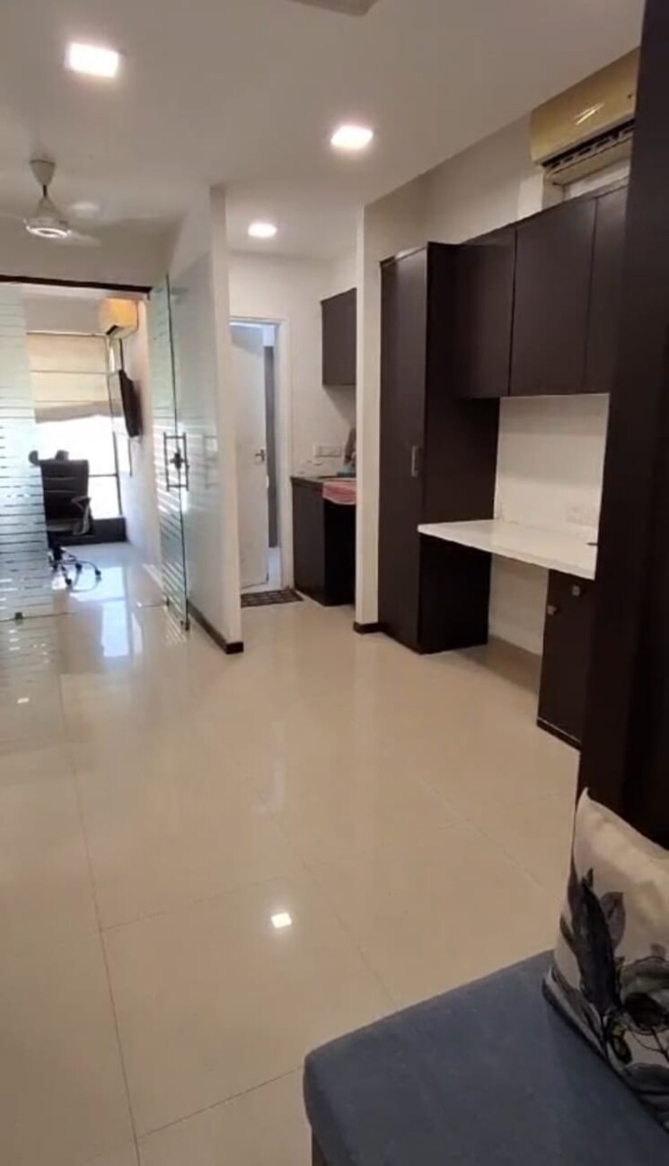 Team Area, makarba Commercial Office Space 720 Sq.Ft. In Makarba Ahmedabad 8848985