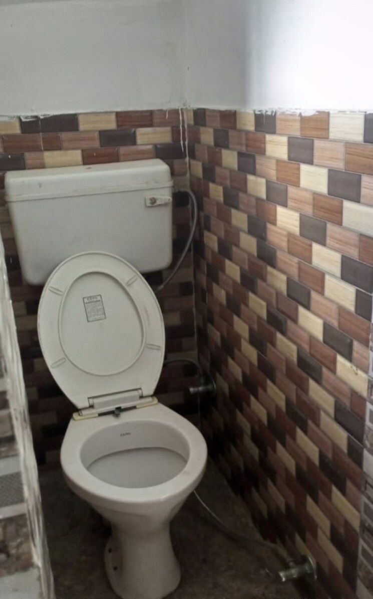 Bathroom, kotla nala 2 Bedroom 350 Sq.Ft. Apartment In Kotla Nala Solan 8848999