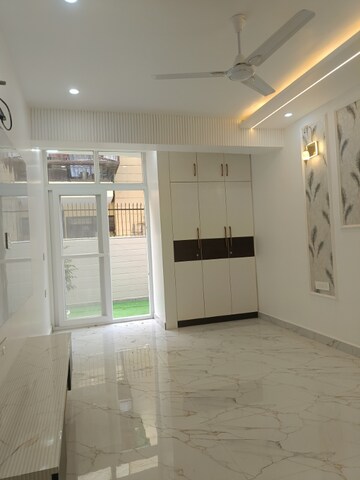 Building Lobby in 3 BHK Builder Floor at M2K Symphony Floors, Sector 51 – for Sale