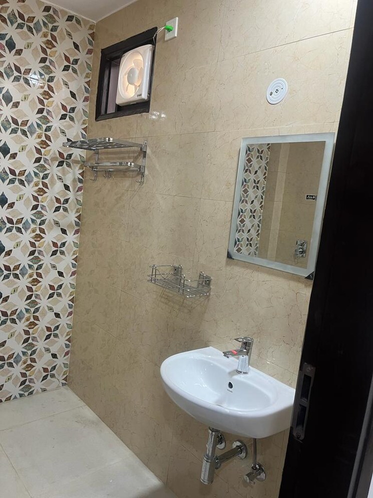 Bathroom, burari 2 Bedroom 900 Sq.Ft. Builder Floor In Burari Delhi 8849039