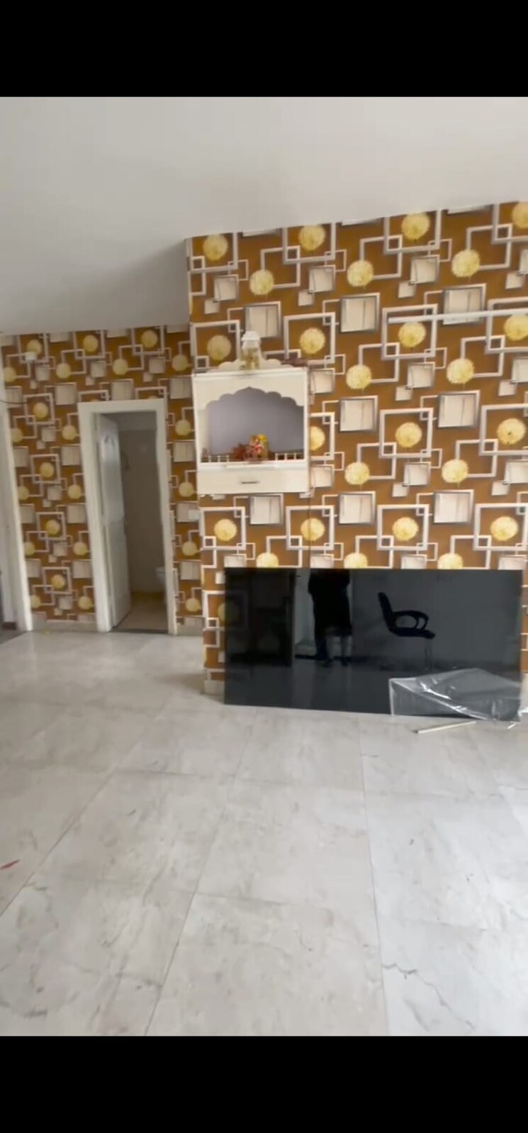 Living Room, bptp-park-81 3.5 Bedroom 275 Sq.Yd. Apartment In Sector 81 Faridabad 8849042