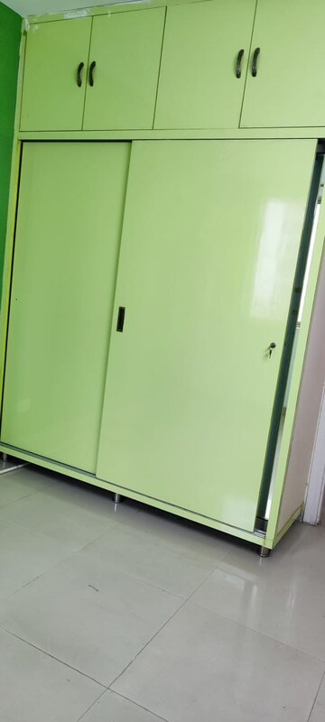 Room in 3 BHK Apartment at Puri Pratham, Sector 84 – for Rent