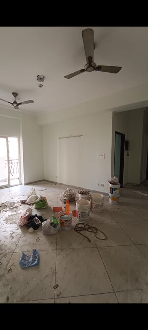 Parking in 5 BHK Independent House at RWA Apartments Sector 47, Sector 47 – for Sale