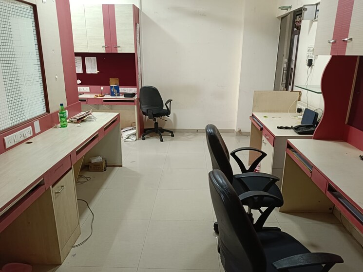 Team Area, neo-corporate-plaza Commercial Office Space 588 Sq.Ft. In Malad West Mumbai 8849091
