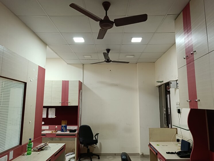 Team Area, neo-corporate-plaza Commercial Office Space 588 Sq.Ft. In Malad West Mumbai 8849091
