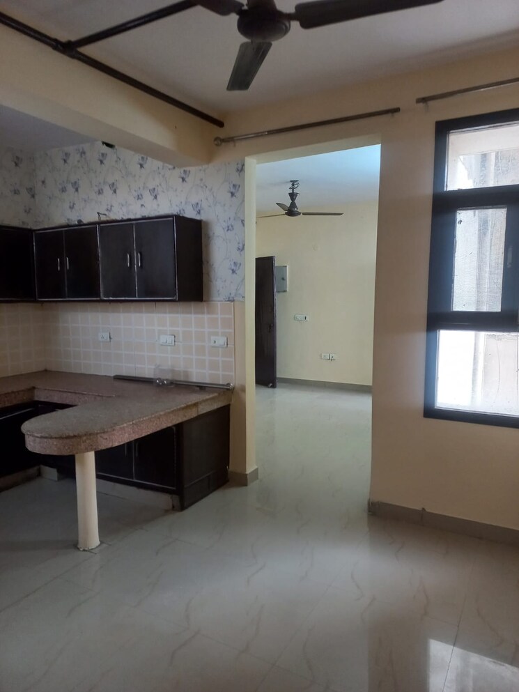 Kitchen, srs-royal-hills 2 Bedroom 770 Sq.Ft. Apartment In Sector 87 Faridabad 8849121