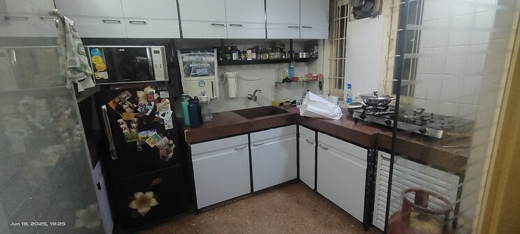 Kitchen, khar west 2 Bedroom 750 Sq.Ft. Apartment In Khar West Mumbai 8849125