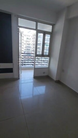 Room in 2 BHK Apartment at GH-7 Crossings Republik, Vijay Nagar – for Sale