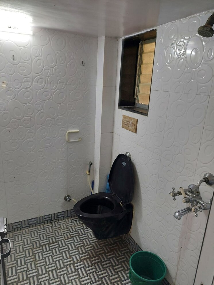 Bathroom, bandra west 1 Bedroom 550 Sq.Ft. Apartment In Bandra West Mumbai 8849278