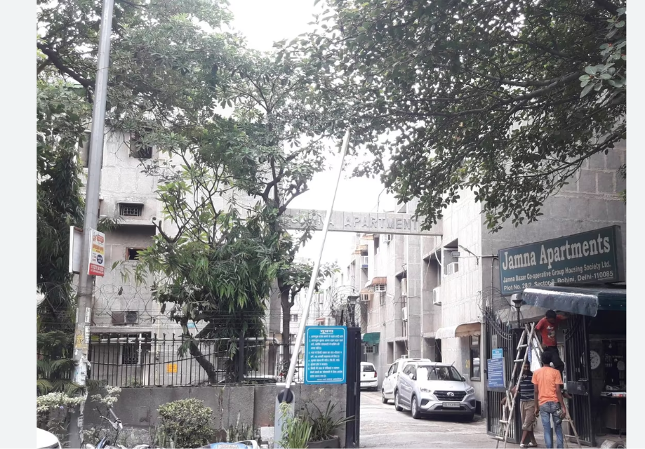 3 BHK + Extra Room Apartment For Sale in Jamna Apartments