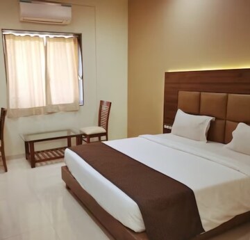 Bedroom in 3 BHK Apartment at Acme Ozone, Manpada – for Rent