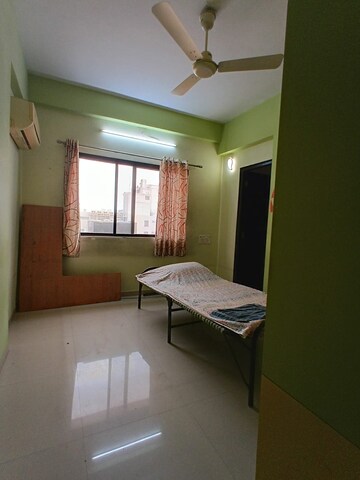 Bedroom in 3 BHK Apartment at Karelibaug – for Rent