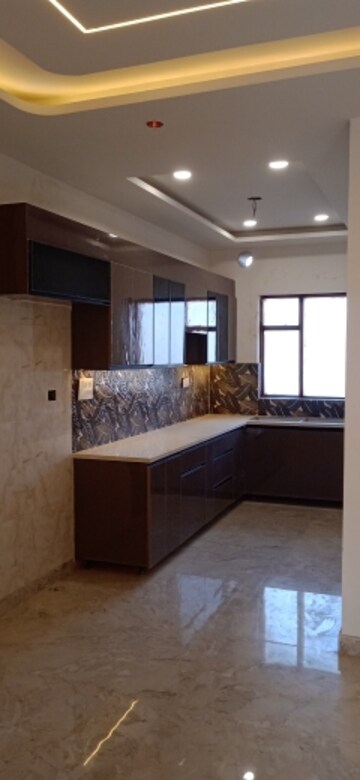 Kitchen in 3 BHK Builder Floor at Sector 84 – for Sale