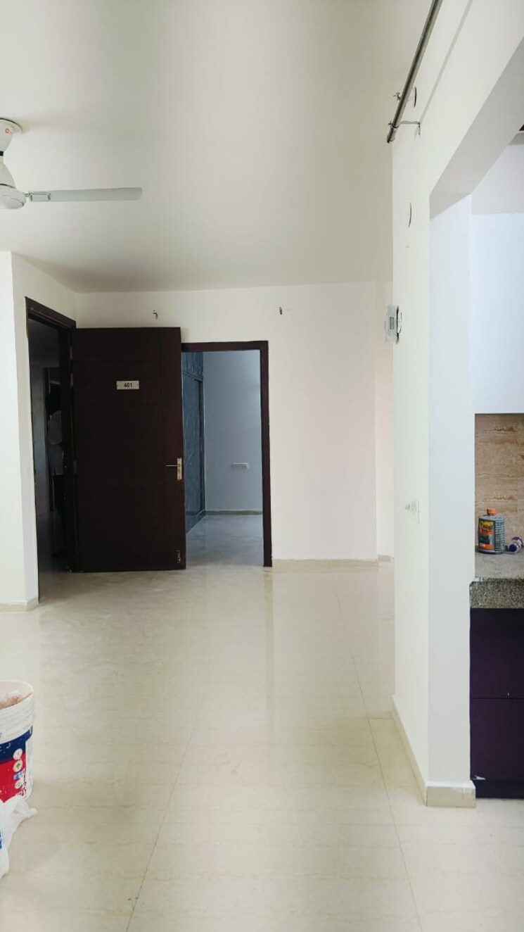 Room, omaxe-royal-residency-faridabad 3 Bedroom 1925 Sq.Ft. Apartment In Sector 79 Faridabad 8849321