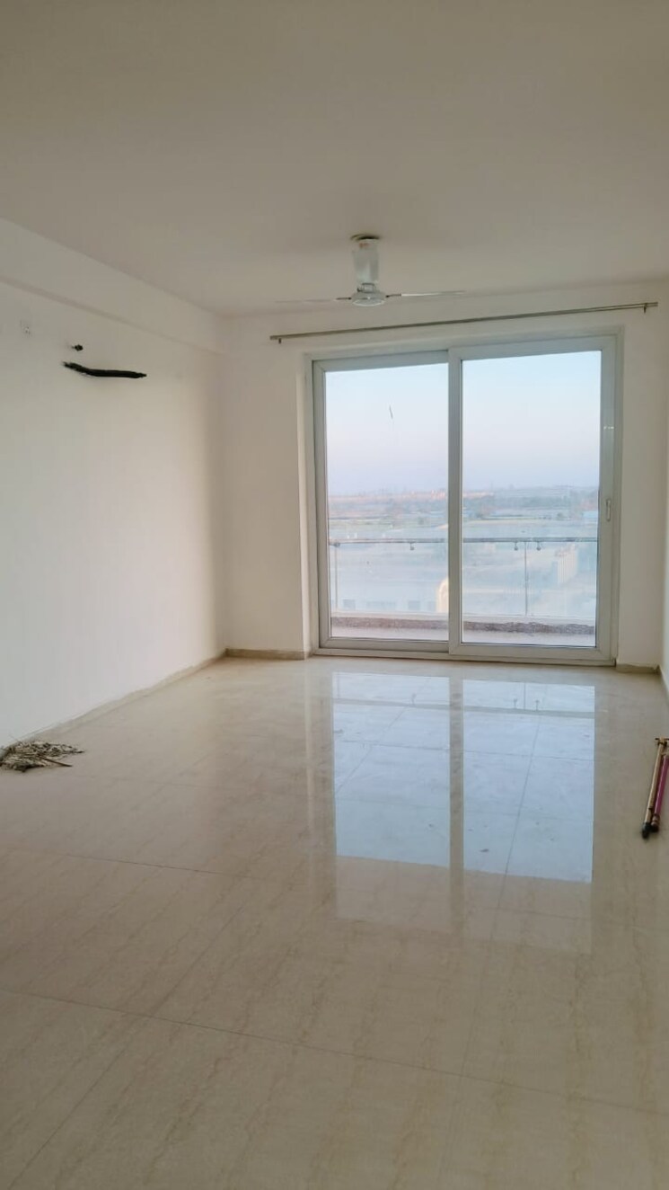 Room, omaxe-royal-residency-faridabad 3 Bedroom 1925 Sq.Ft. Apartment In Sector 79 Faridabad 8849321