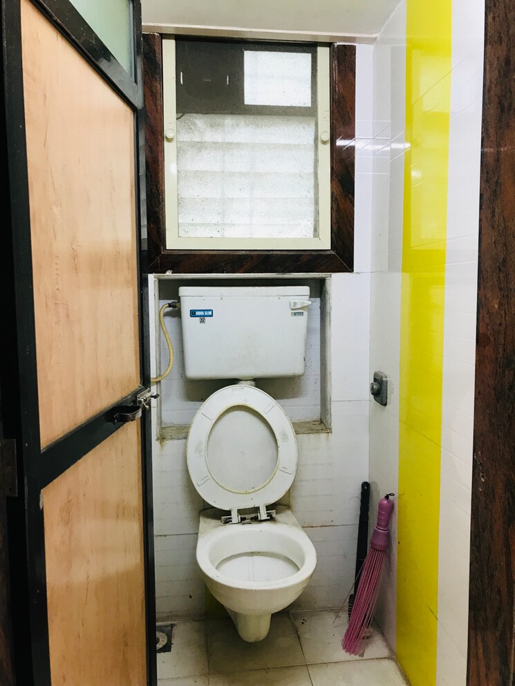 Bathroom, anant-chs-dahisar 2 Bedroom 650 Sq.Ft. Apartment In Dahisar West Mumbai 8849350