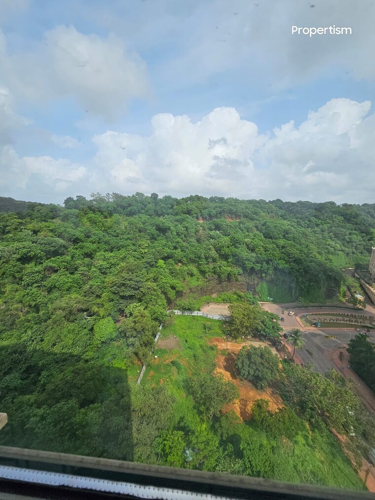 Garden, hiranandani-castle-rock 2 Bedroom 629 Sq.Ft. Apartment In Powai Mumbai 8849371