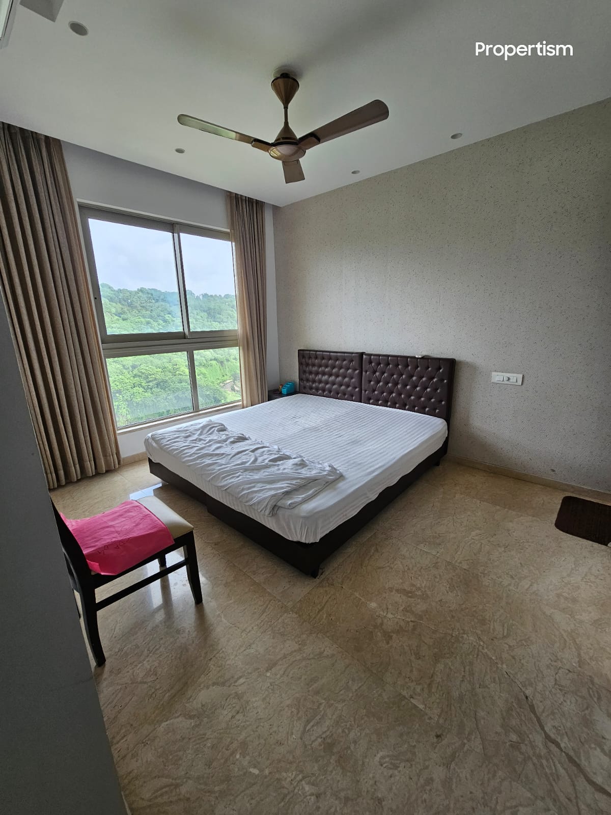 2 BHK + Servant Room Apartment For Sale in Hiranandani Castle Rock