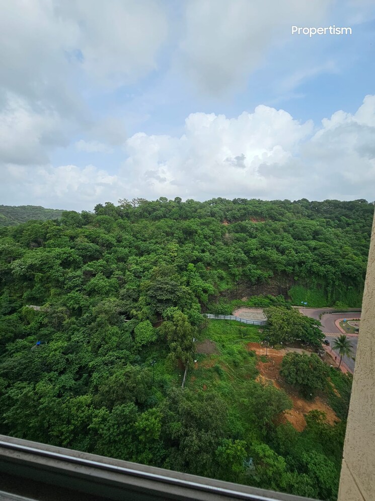 Garden, hiranandani-castle-rock 2 Bedroom 629 Sq.Ft. Apartment In Powai Mumbai 8849371