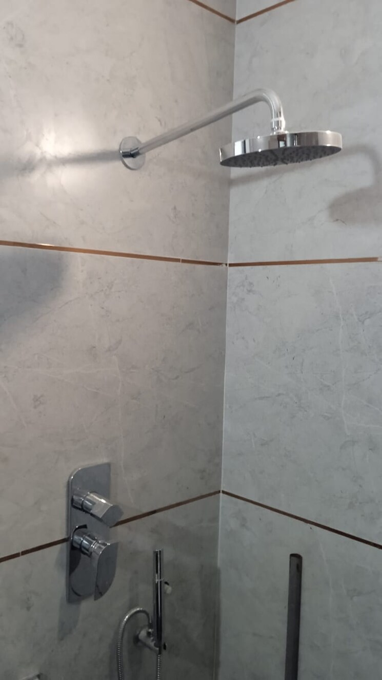 Bathroom, ss-mayfield-gardens 3 Bedroom 1875 Sq.Ft. Builder Floor In Sector 51 Gurgaon 8849416