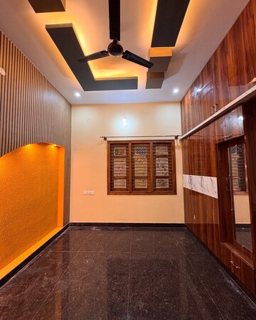 Room in 2 BHK Independent House at Redhills – for Sale