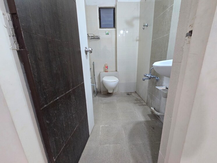 Bathroom, khodiyar nagar 3 Bedroom 1300 Sq.Ft. Apartment In Khodiyar Nagar Vadodara 8849447