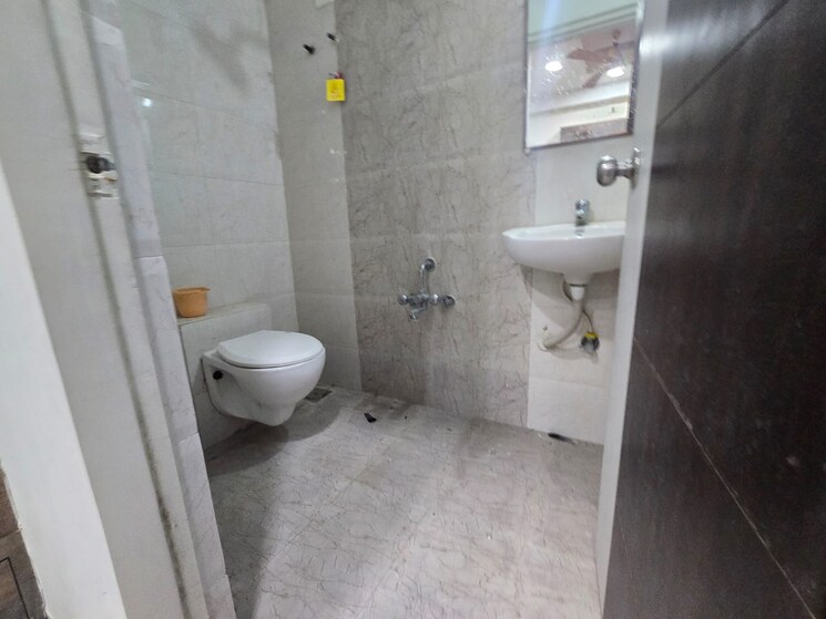Bathroom, khodiyar nagar 3 Bedroom 1300 Sq.Ft. Apartment In Khodiyar Nagar Vadodara 8849447