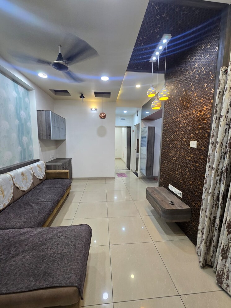 Living Room, khodiyar nagar 3 Bedroom 1300 Sq.Ft. Apartment In Khodiyar Nagar Vadodara 8849447