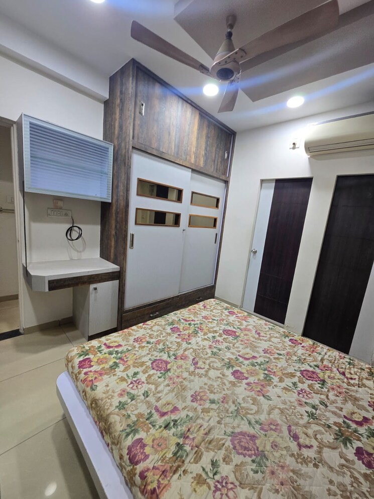 Bedroom, khodiyar nagar 3 Bedroom 1300 Sq.Ft. Apartment In Khodiyar Nagar Vadodara 8849447