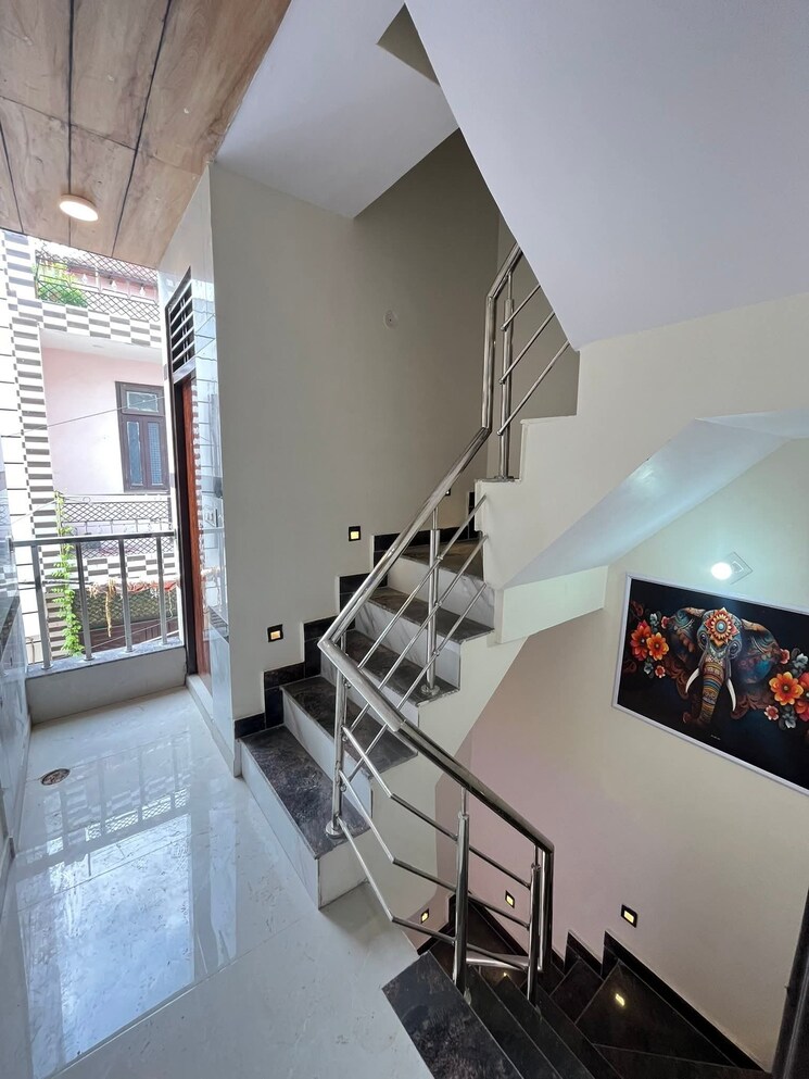 undefined, sa-homes-i 3.5 Bedroom 288 Sq.Ft. Independent House In Uttam Nagar Delhi 8849476