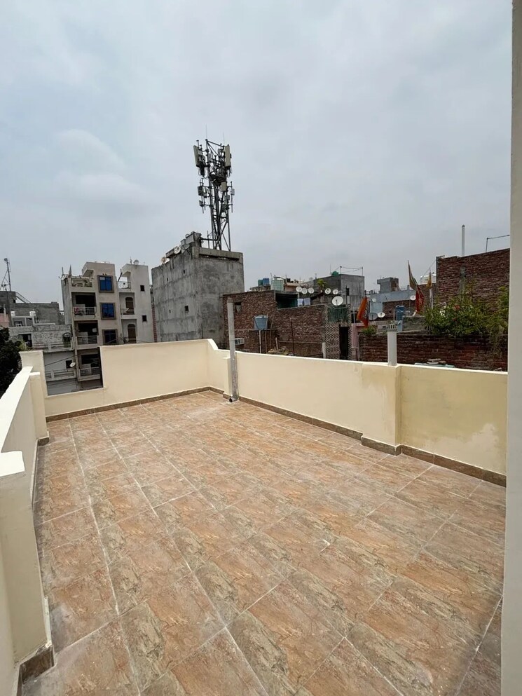 Balcony, sa-homes-i 4 Bedroom 405 Sq.Ft. Independent House In Uttam Nagar Delhi 8849494