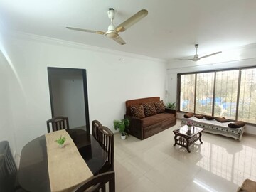 Living Room in 3 BHK Apartment at Andheri West – for Rent