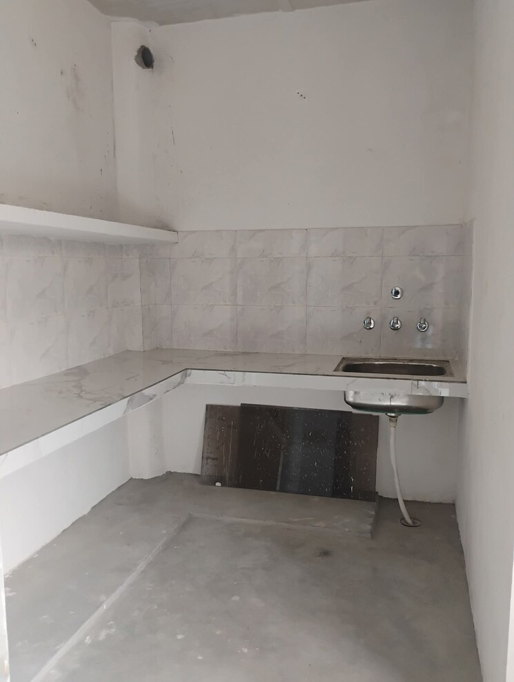 Kitchen, rwa-tomar-colony 2 Bedroom 450 Sq.Ft. Builder Floor In Mukundpur Delhi 8849505