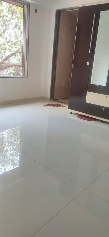 Room in 2 BHK Apartment at Aakaar Tanishq Wisteria, Lower Parel – for Sale