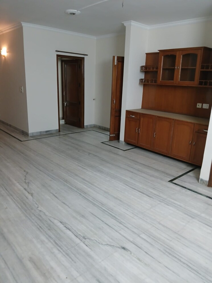 Room, sector 37 3 Bedroom 1800 Sq.Ft. Builder Floor In Sector 37 Chandigarh 8849534