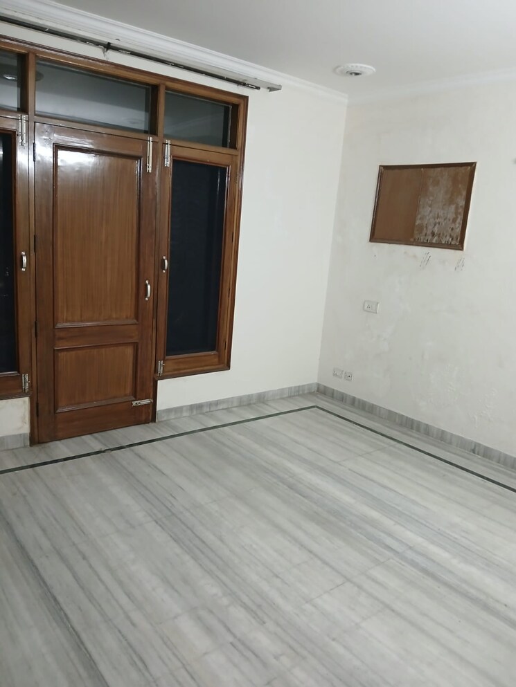 Room, sector 37 3 Bedroom 1800 Sq.Ft. Builder Floor In Sector 37 Chandigarh 8849534
