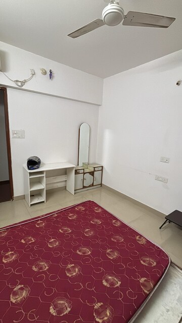 Furnished Amenities in  Pg at Amanora Aspire Towerss, Hadapsar – for Rent