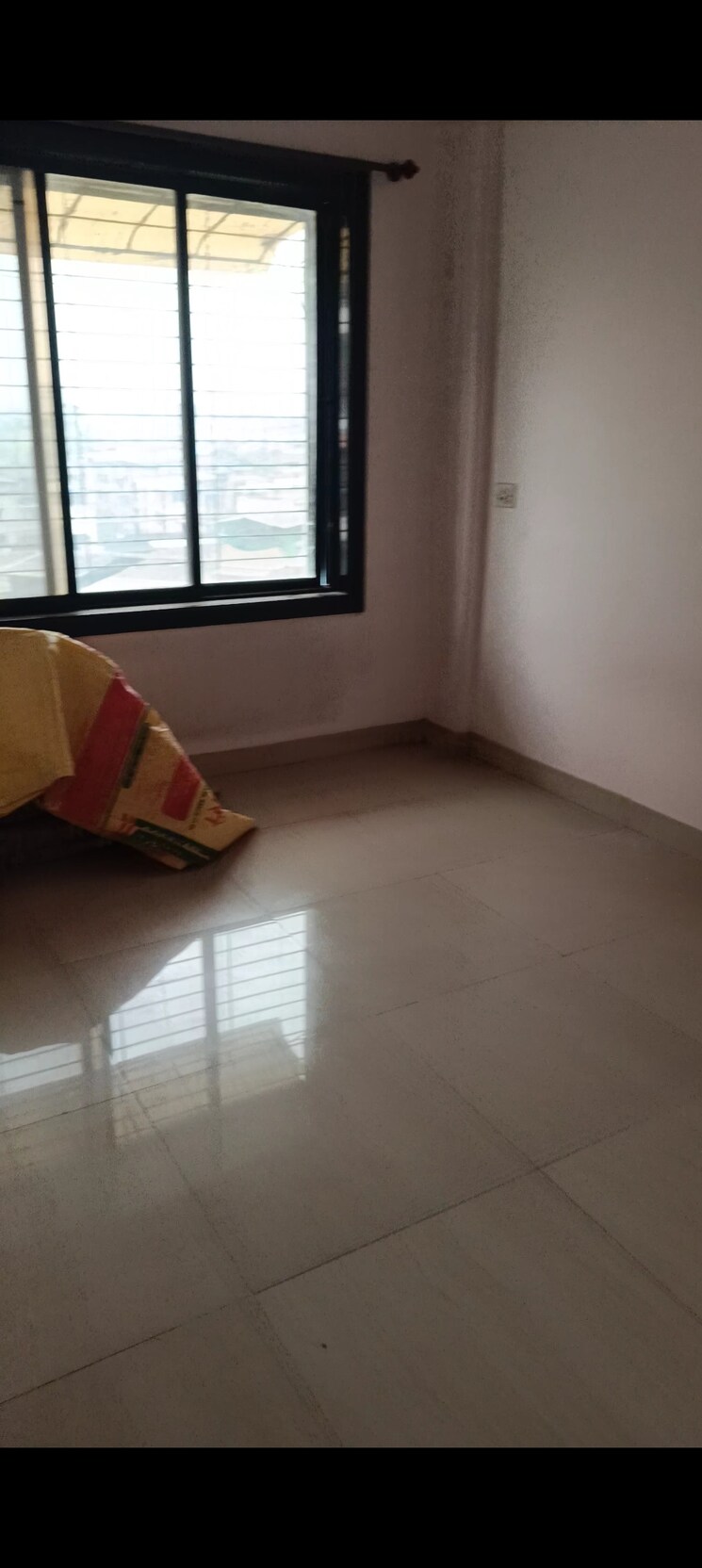 Room, kalyan west 1 Bedroom 750 Sq.Ft. Apartment In Kalyan West Thane 8849540