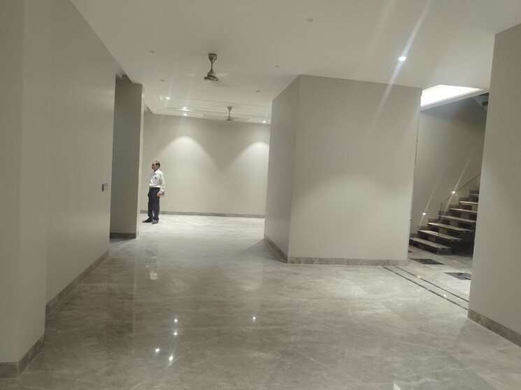 Room, vasant vihar 4 Bedroom 4000 Sq.Ft. Independent House In Vasant Vihar Delhi 8849546