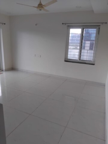 Room in 4 BHK Apartment at Vasavi GP Trends, Nanakramguda – for Rent