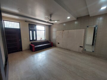 Bedroom in 3 BHK Builder Floor at Gujranwala Town – for Rent