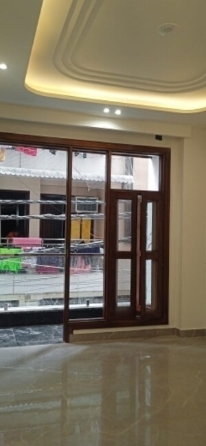 Room in 3.5 BHK Builder Floor at Mahavir Enclave 1 – for Sale