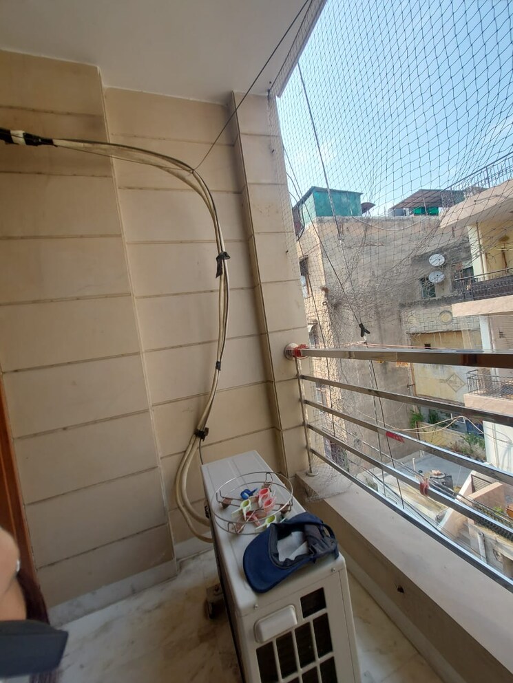 Balcony, patel nagar 3 Bedroom 1250 Sq.Ft. Builder Floor In Patel Nagar Delhi 8849602