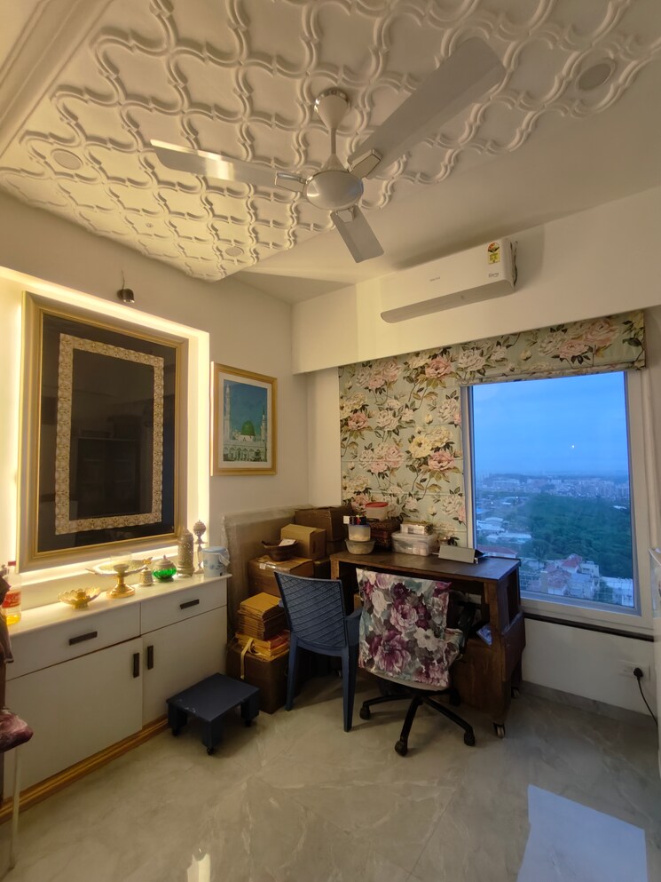 Living Room, kundan-the-peak 3 Bedroom 1288 Sq.Ft. Apartment In Nibm Road Pune 8849628