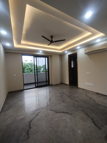 Staircase in 3 BHK Builder Floor at Gupta Awas, Sector 43 – for Rent