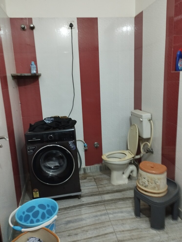 Bathroom, sector 15 3 Bedroom 380 Sq.Yd. Independent House In Sector 15 Sonipat 8849643
