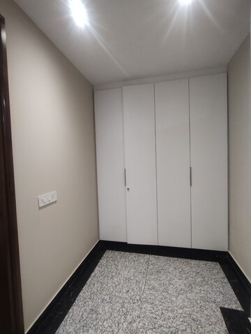 Room in 3 BHK Builder Floor at Ansal Sushant Lok I, Sector 43 – for Rent