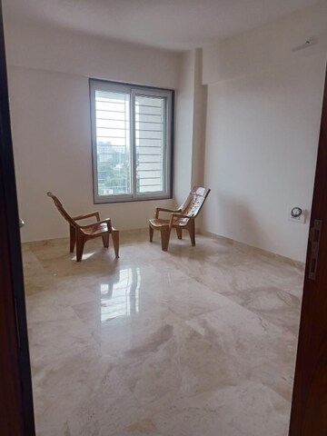 Room in 3 BHK Apartment at Erandwane – for Sale