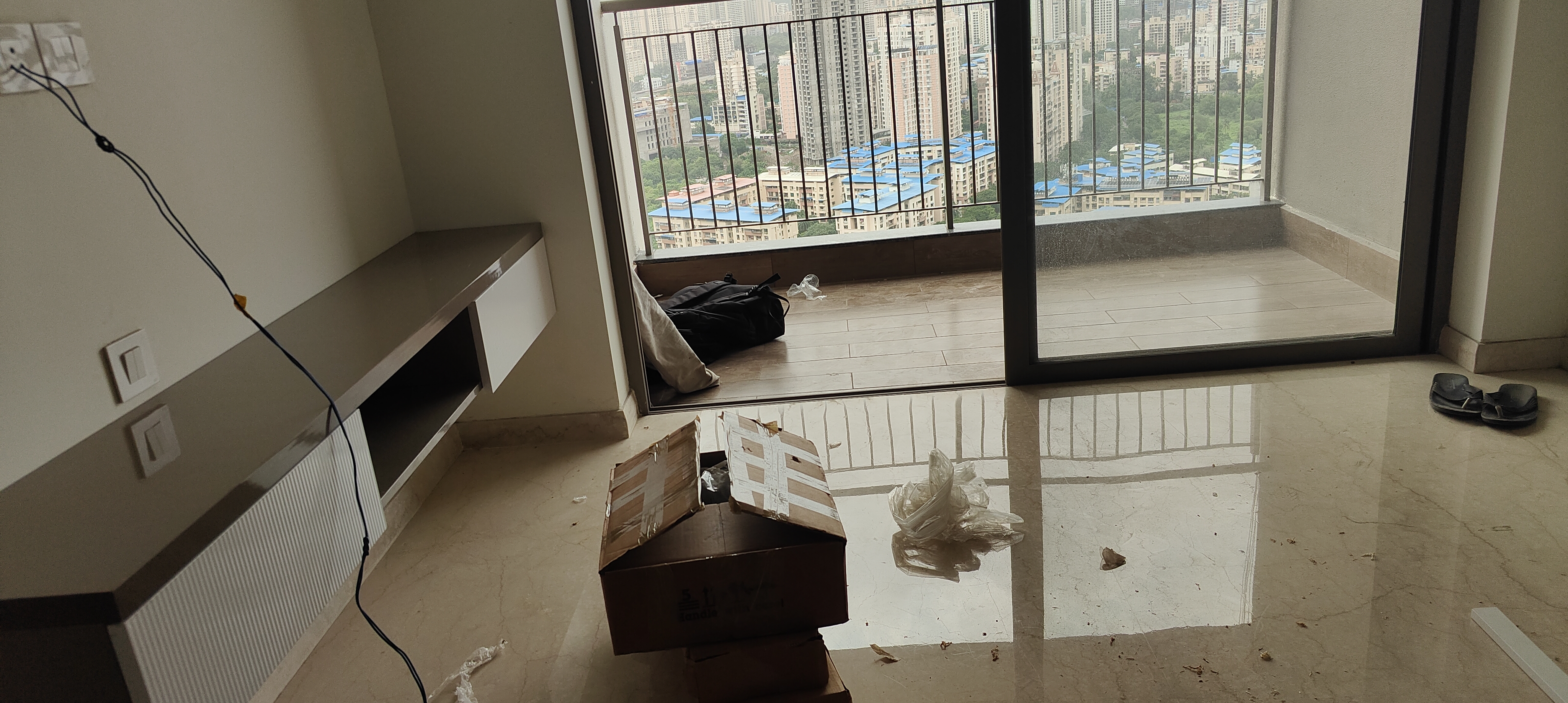 2 BHK Apartment For Rent in Kalpataru Paramount